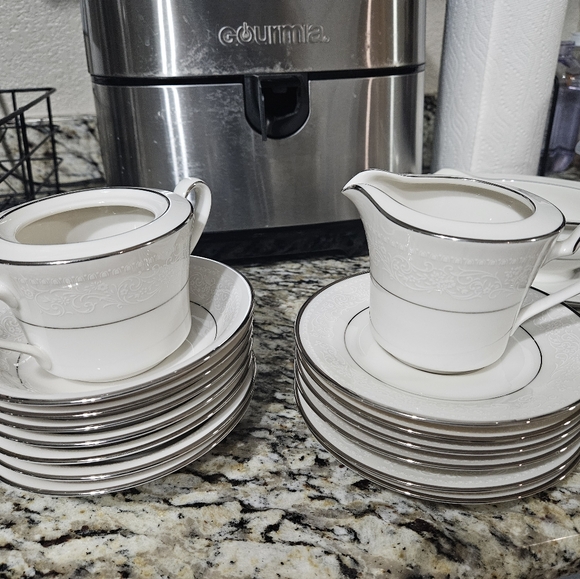 Noritake dinnerware - Picture 6 of 9